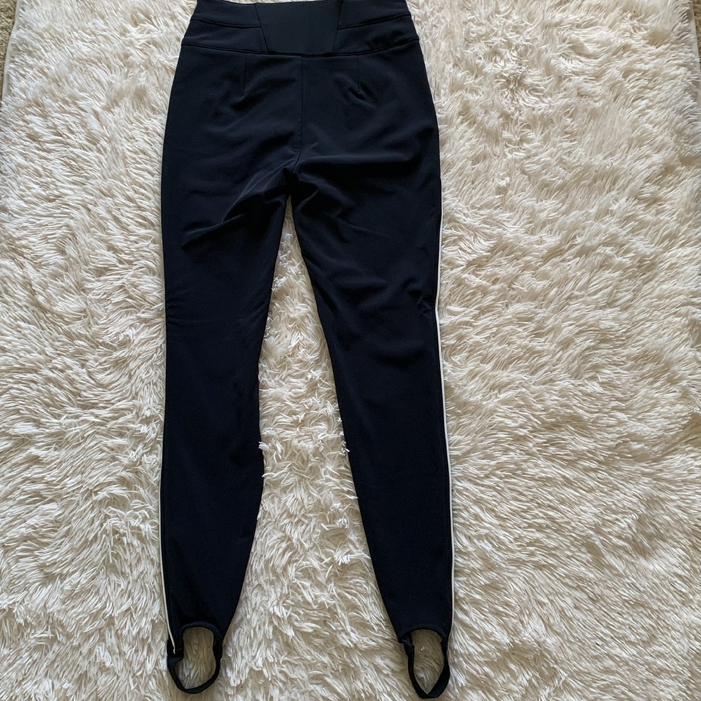 NWT perfect moment aurora skinny pants with strap - Picture 16 of 16